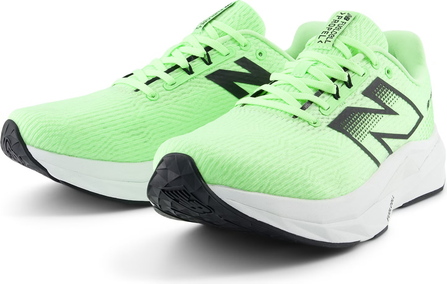 New Balance 「FuelCell Propel v5」 New Balance FuelCell Propel v5: Comfort and propulsion | Alltricks