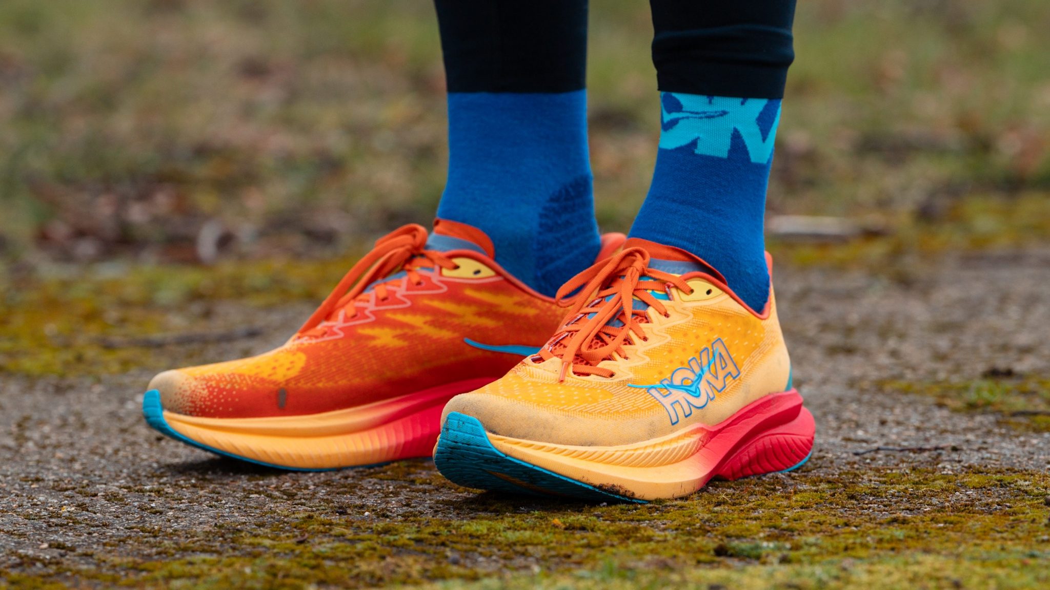 Hoka Mach 6 zijaanzicht
