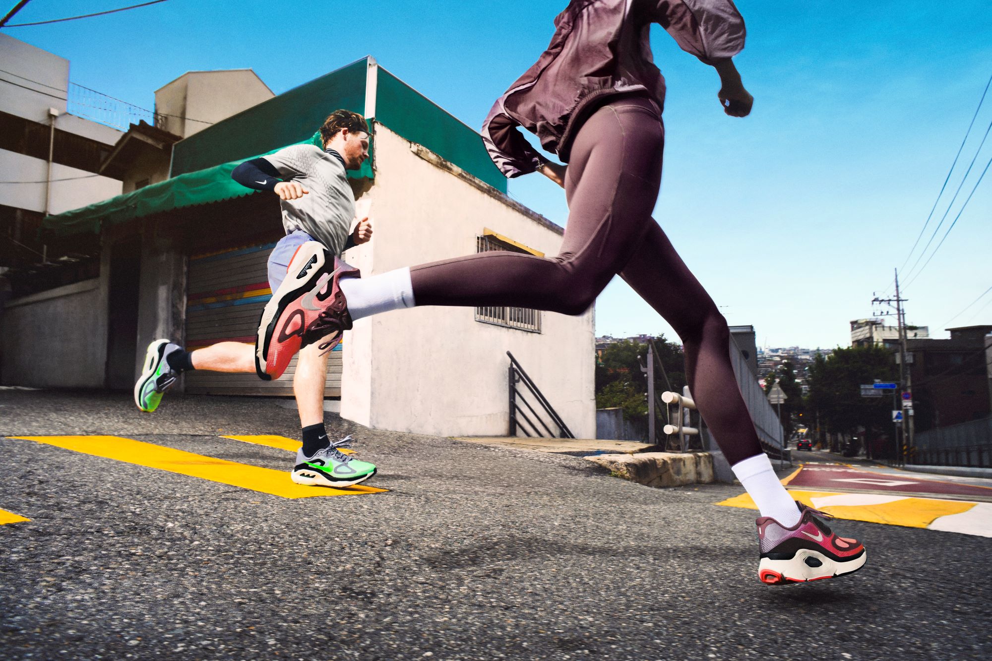 Nike Structure Plus zijaanzicht